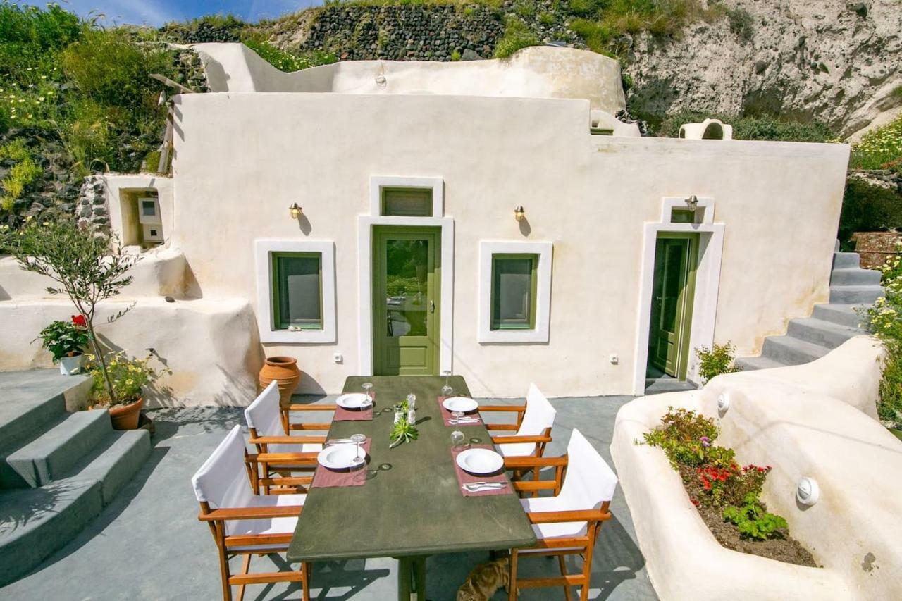Agrilia Secluded Cave House Villa Therasia Eksteriør bilde